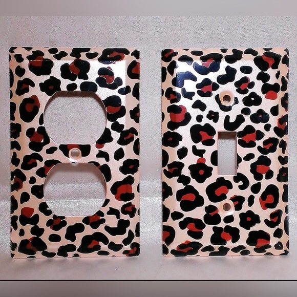 METALLIC LEOPARD SPOT GOLD, BLACK &  BROWN OUTLET & LIGHT SWITCH COVER NEW - Picture 2 of 4